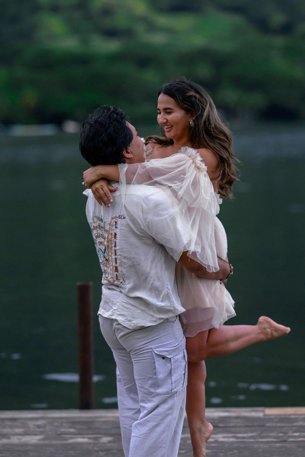 carousel-hero-element image-11