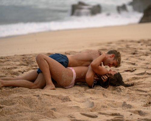 mobile - carousel-hero-element image-1