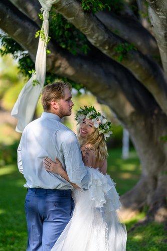 mobile - carousel-hero-element image-1